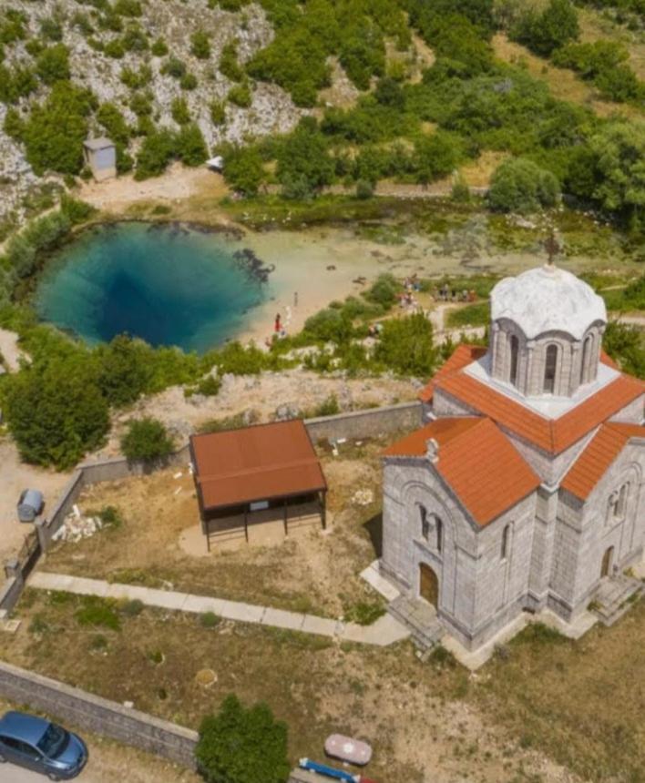 Kuca Za Odmor Varos Villa Vrlika Eksteriør bilde